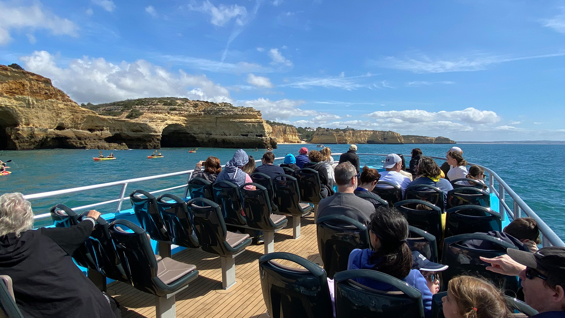 GRUTAS DE BENAGIL E COSTA ALGARVIA
